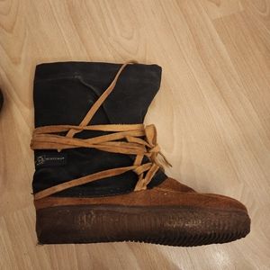 Steger Mukluks short winter boots